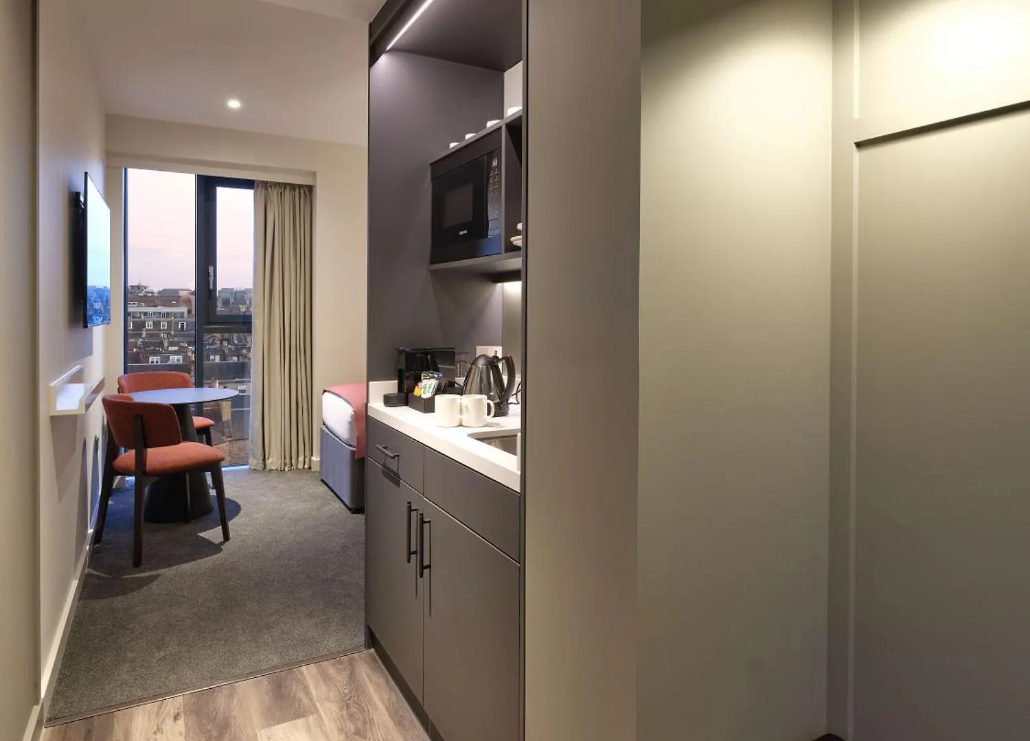 The Resident Edinburgh Hotel
