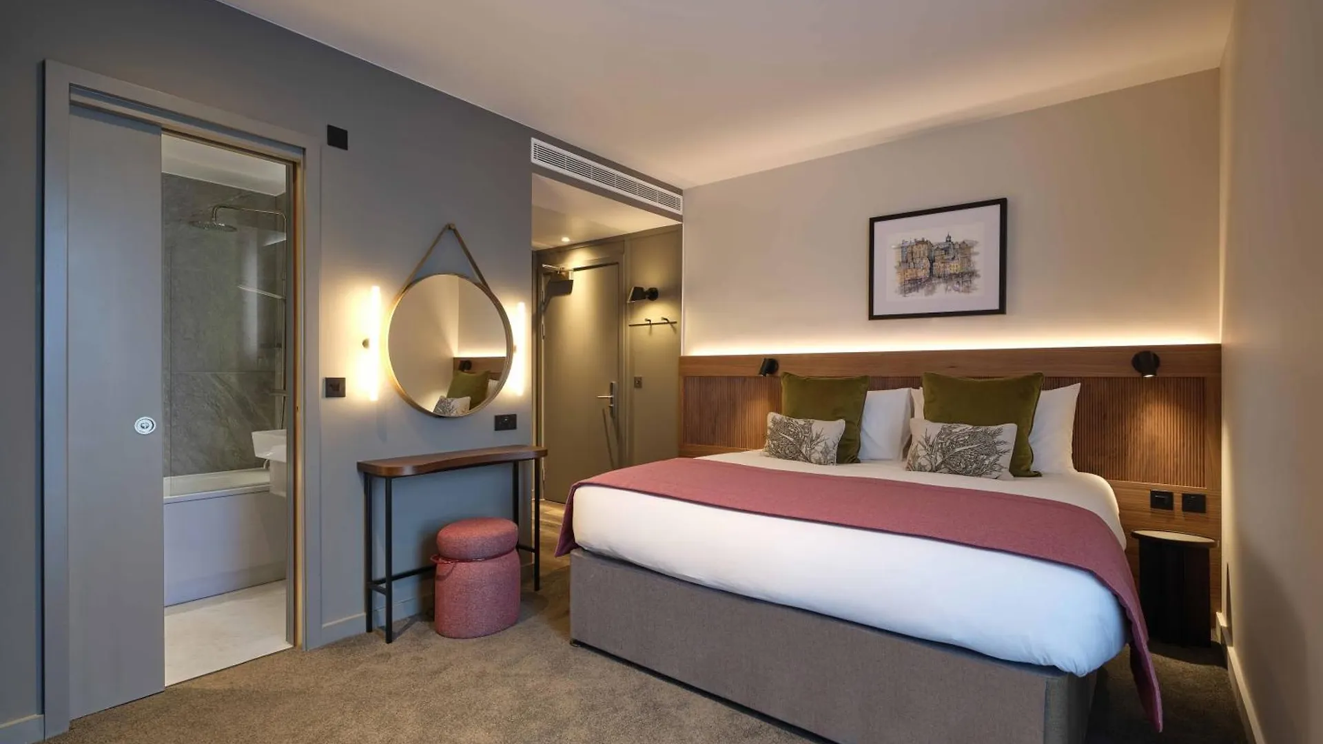 The Resident Edinburgh Hotel