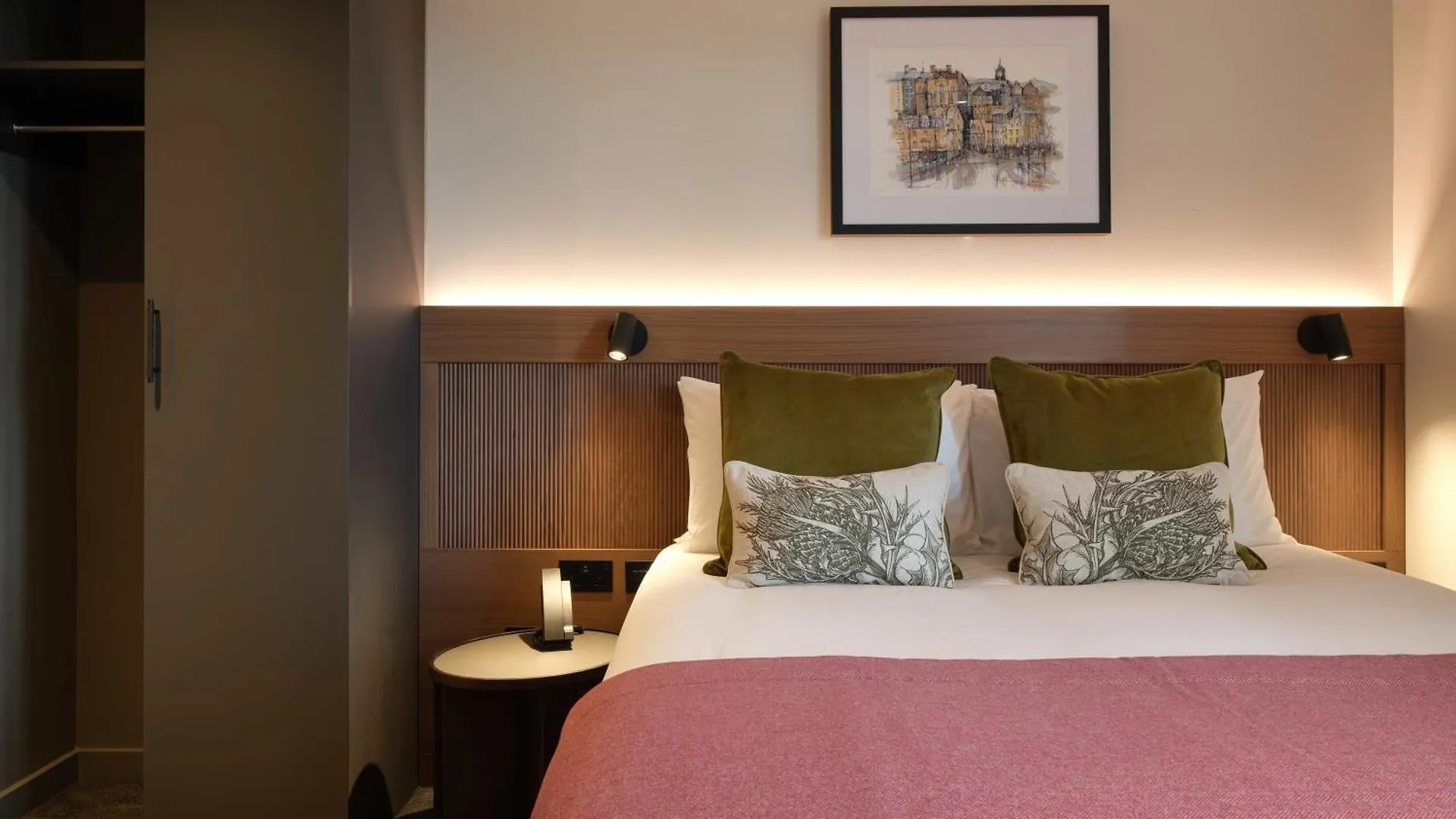 The Resident Edinburgh Hotel